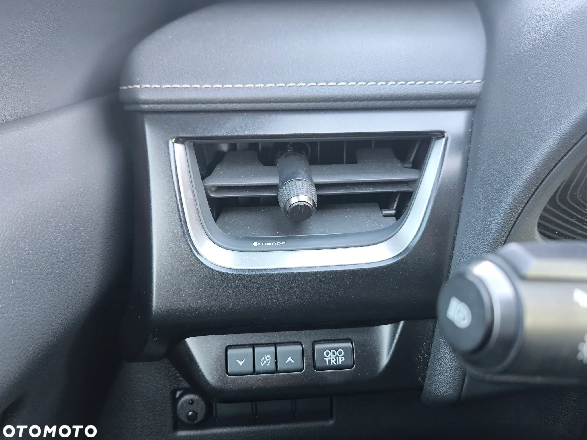 Lexus UX 200 GPF Business Edition 2WD - 26