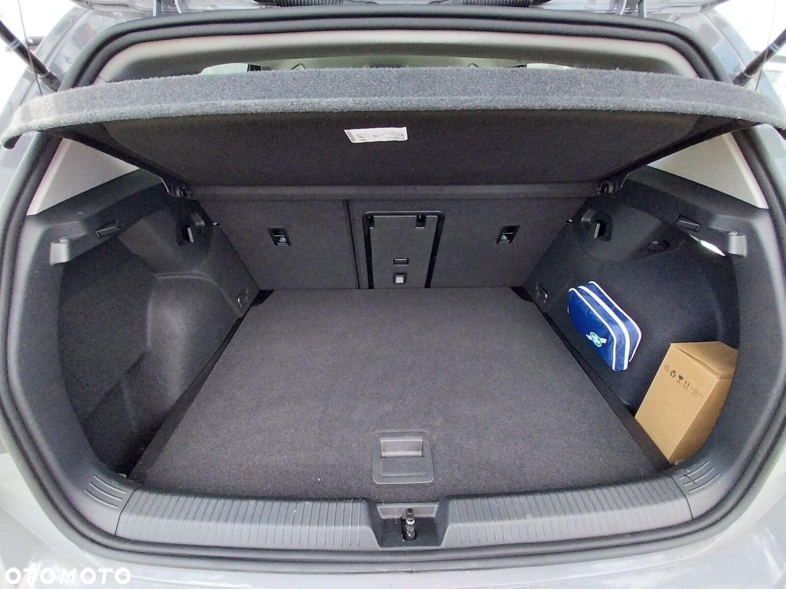 Volkswagen Golf - 9