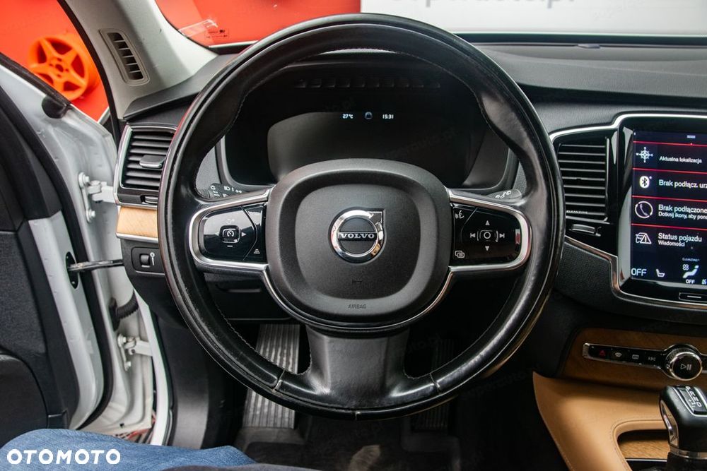 Volvo XC 90 - 16