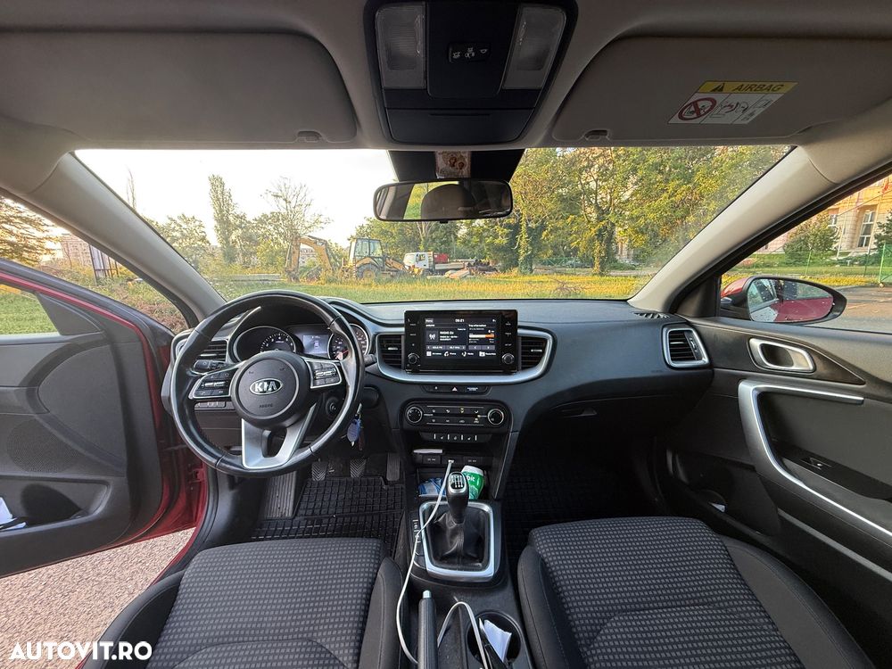 Kia Ceed 1.5 T-GDI 6MT Best - 16
