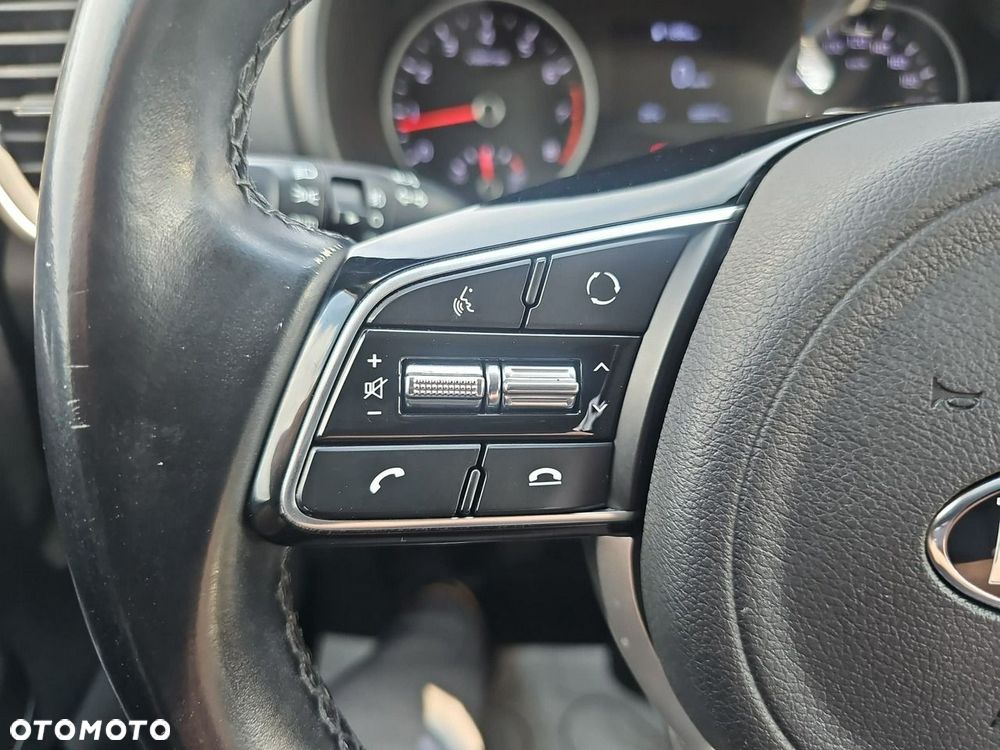 Kia Sportage - 16