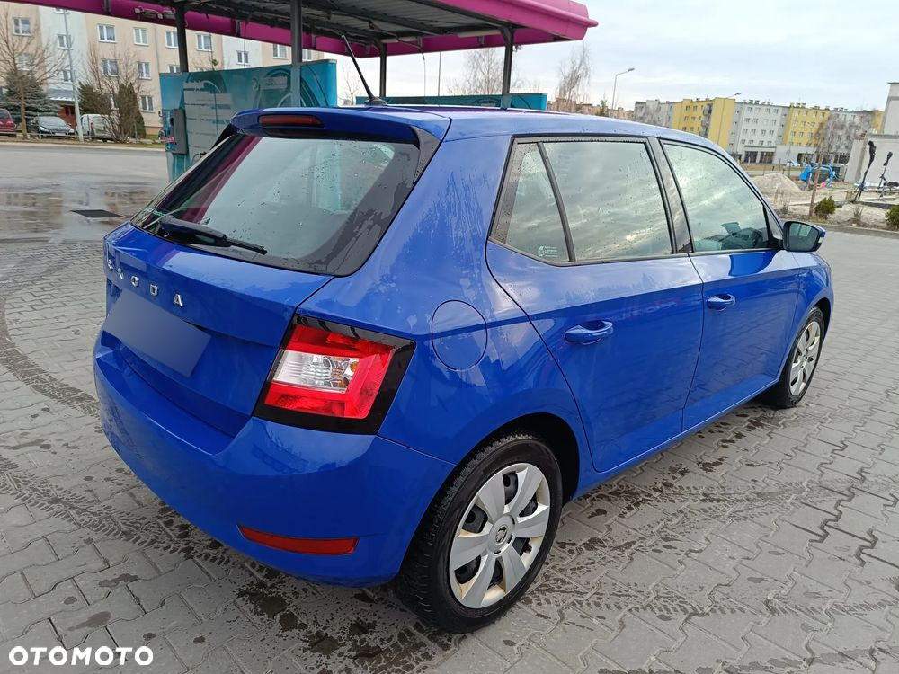 Skoda Fabia 1.0 Ambition - 11