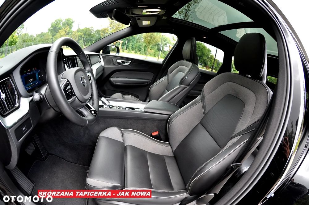 Volvo XC 60 B5 B AWD Ultra Black Edition - 33