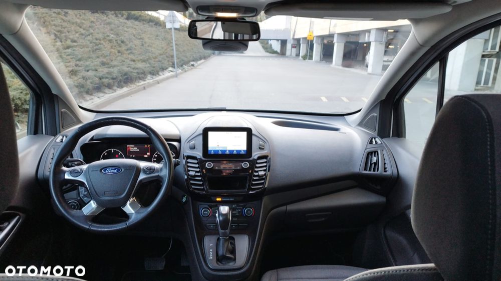 Ford Tourneo Connect - 13