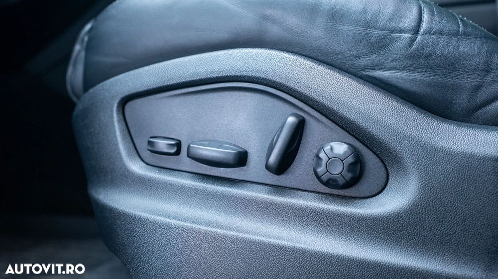 Porsche Cayenne E-Hybrid Tiptronic S - 36