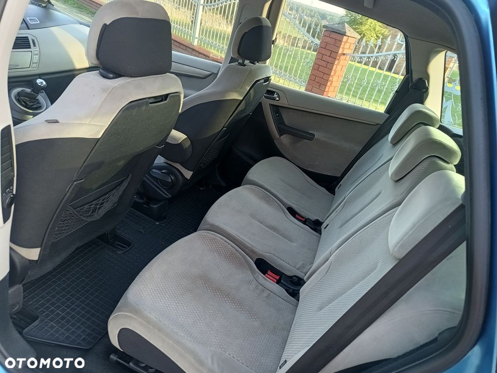 Citroën C4 Picasso - 6