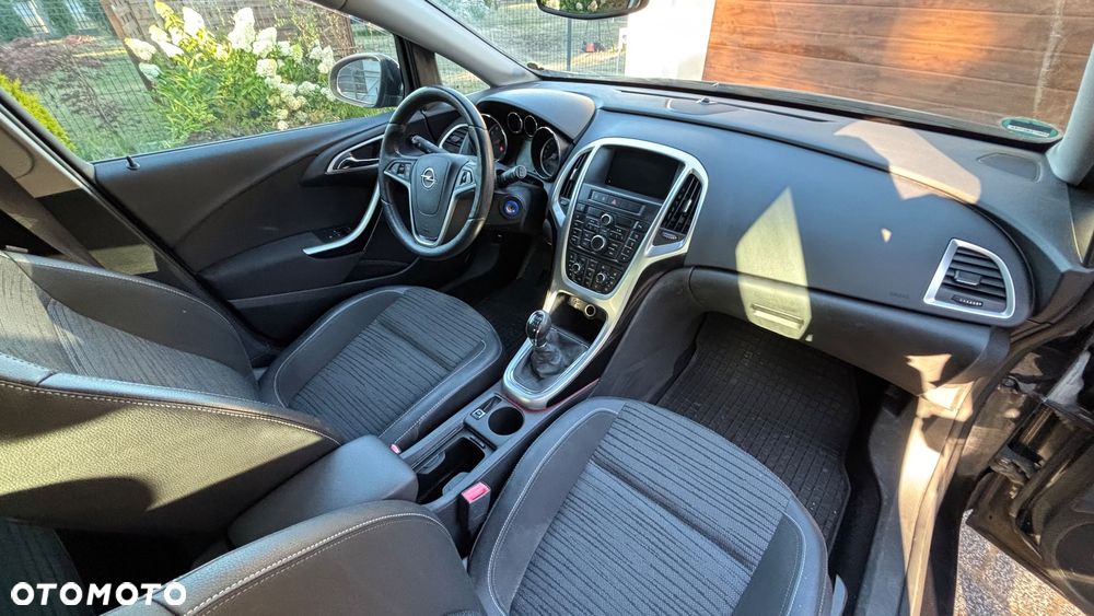 Opel Astra 1.4 T Enjoy - 12