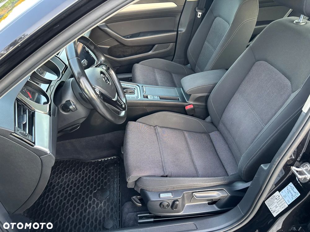 Volkswagen Passat 2.0 TDI BMT Comfortline DSG - 9