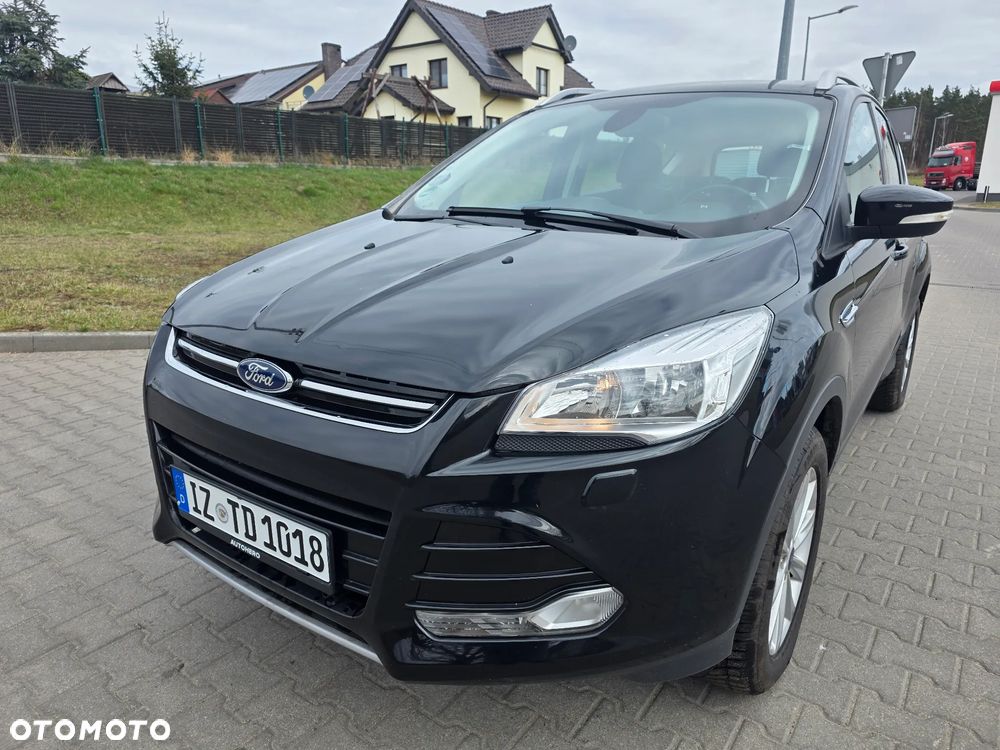 Ford Kuga 1.5 EcoBoost 2x4 Titanium - 1