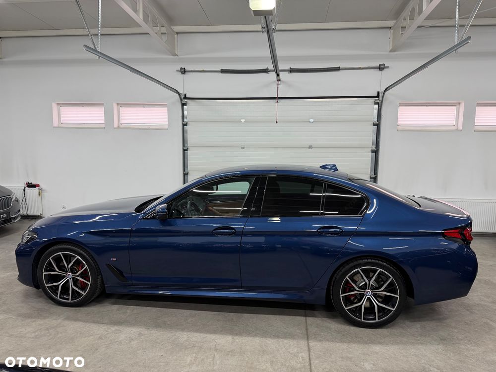 BMW Seria 5 520d xDrive MHEV M Sport sport - 13