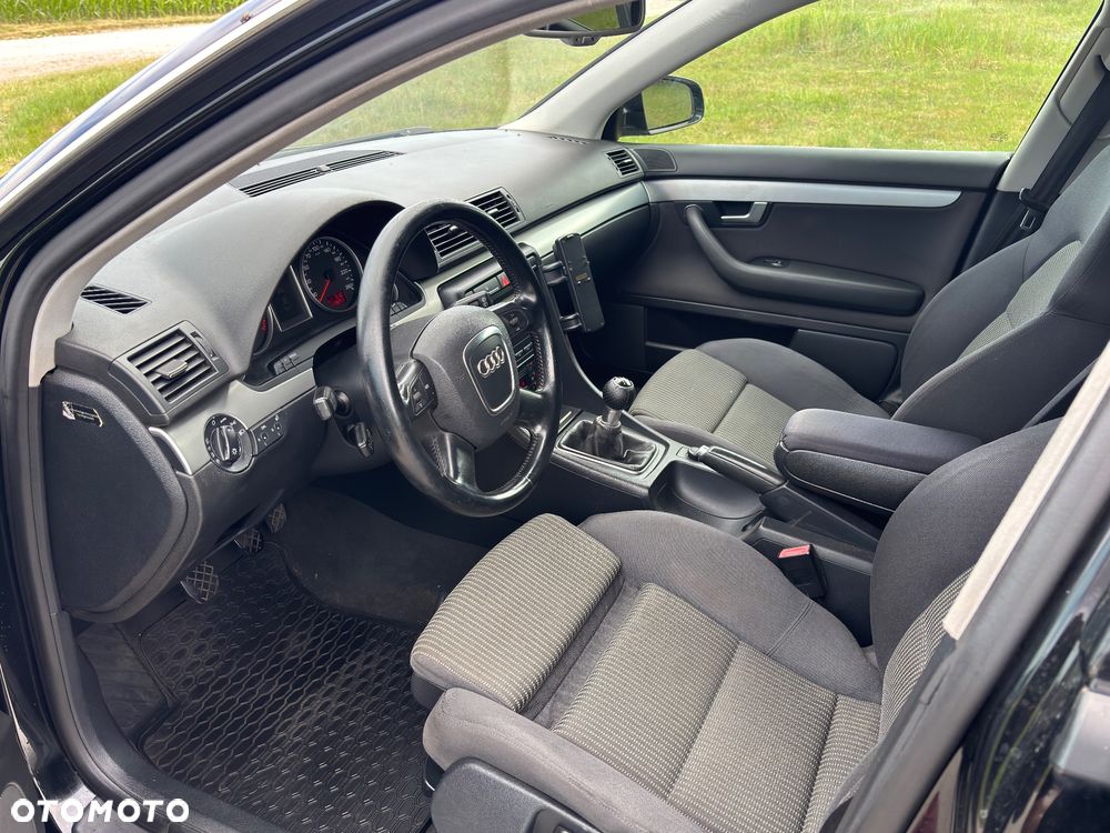 Audi A4 Avant 2.0 TDI - 19