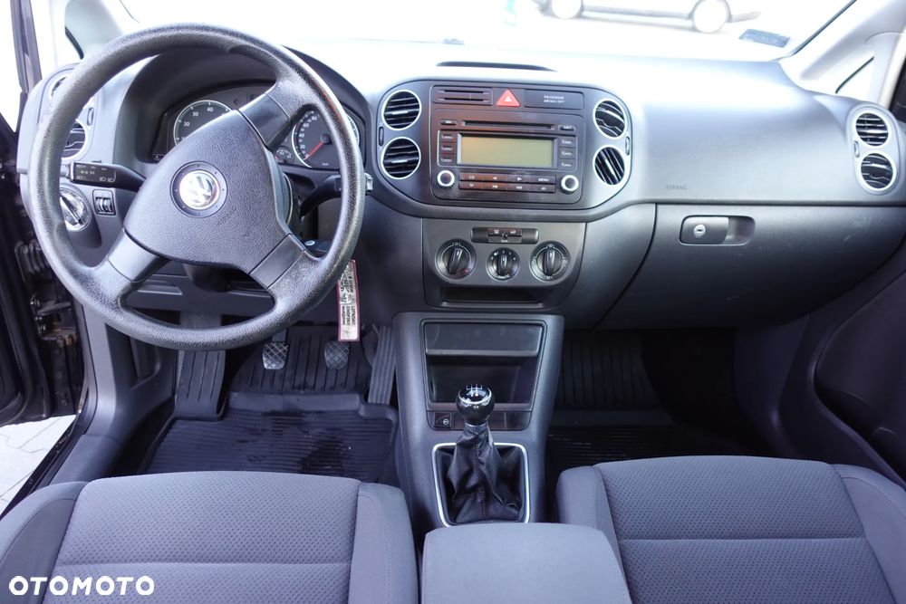 Volkswagen Golf Plus - 14