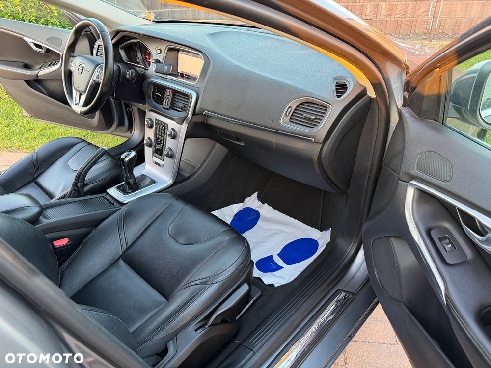 Volvo V40 T2 Inscription - 32