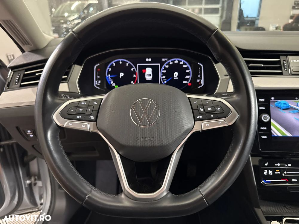 Volkswagen Passat - 16