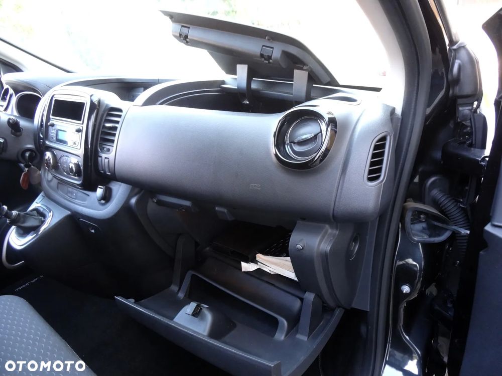 Opel Vivaro - 28