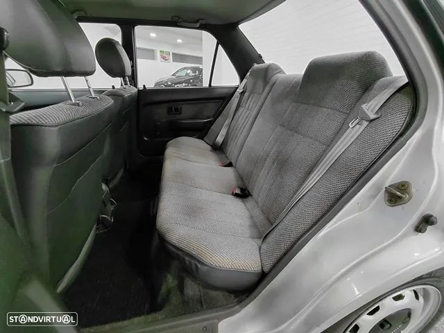 Toyota Corolla Sedan 1.3 XL 12V - 15