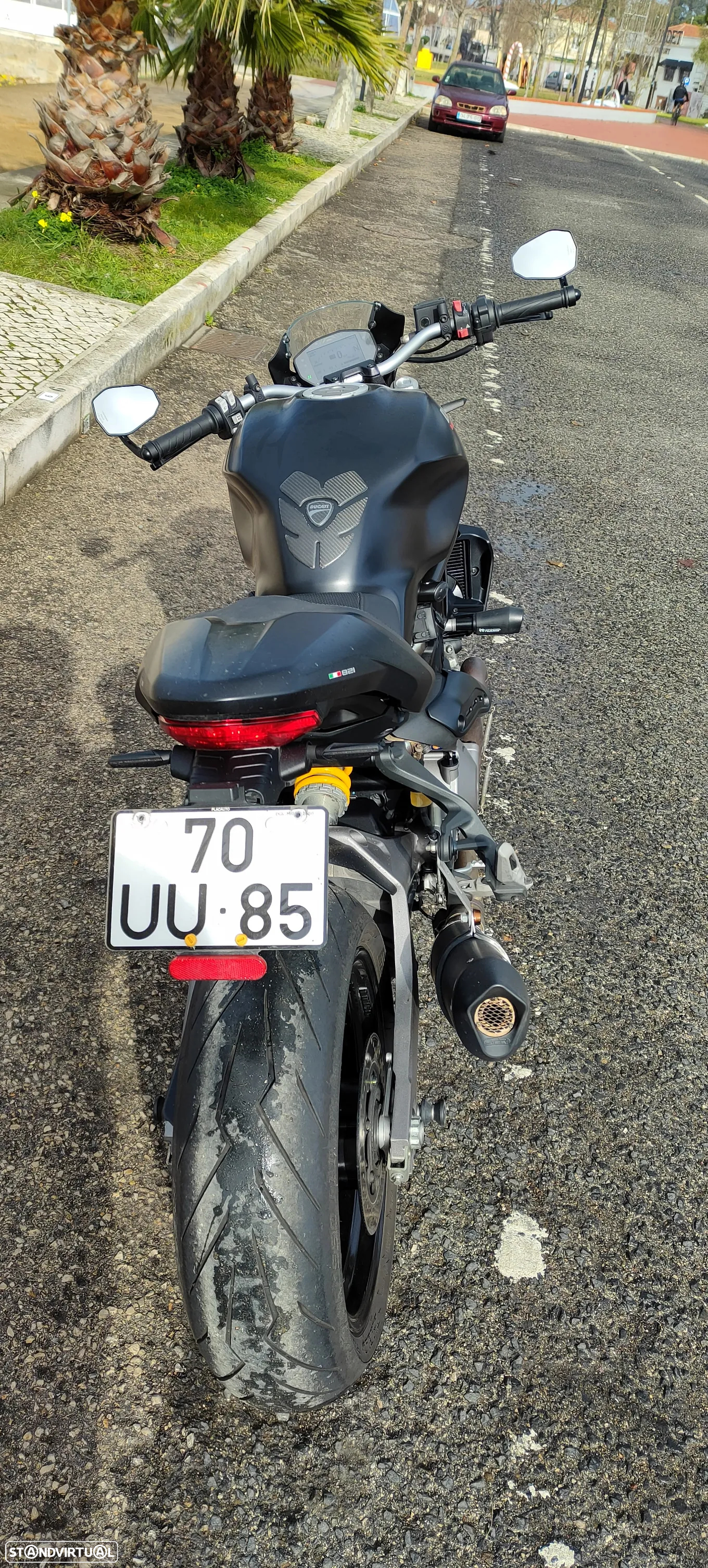 Ducati Monster 821 Dark - 11