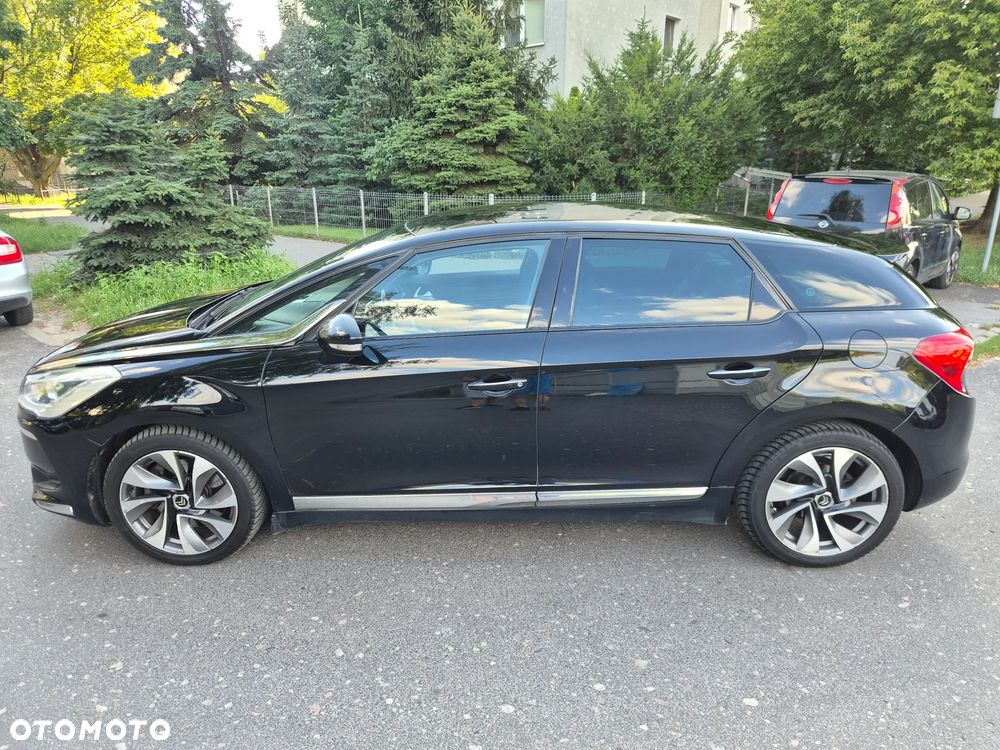 Citroën DS5 HDi 165 SportChic - 3