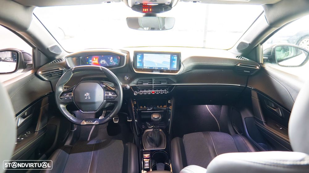 Peugeot 208 1.2 PureTech GT Line - 26