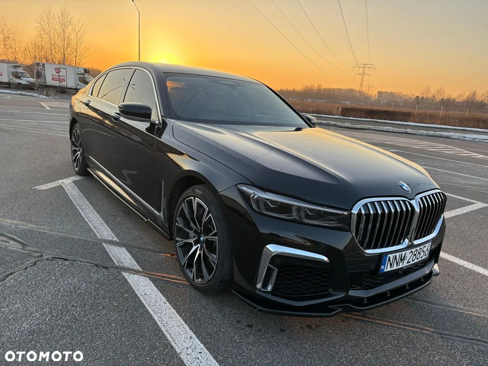 BMW Seria 7 750i xDrive sport - 18