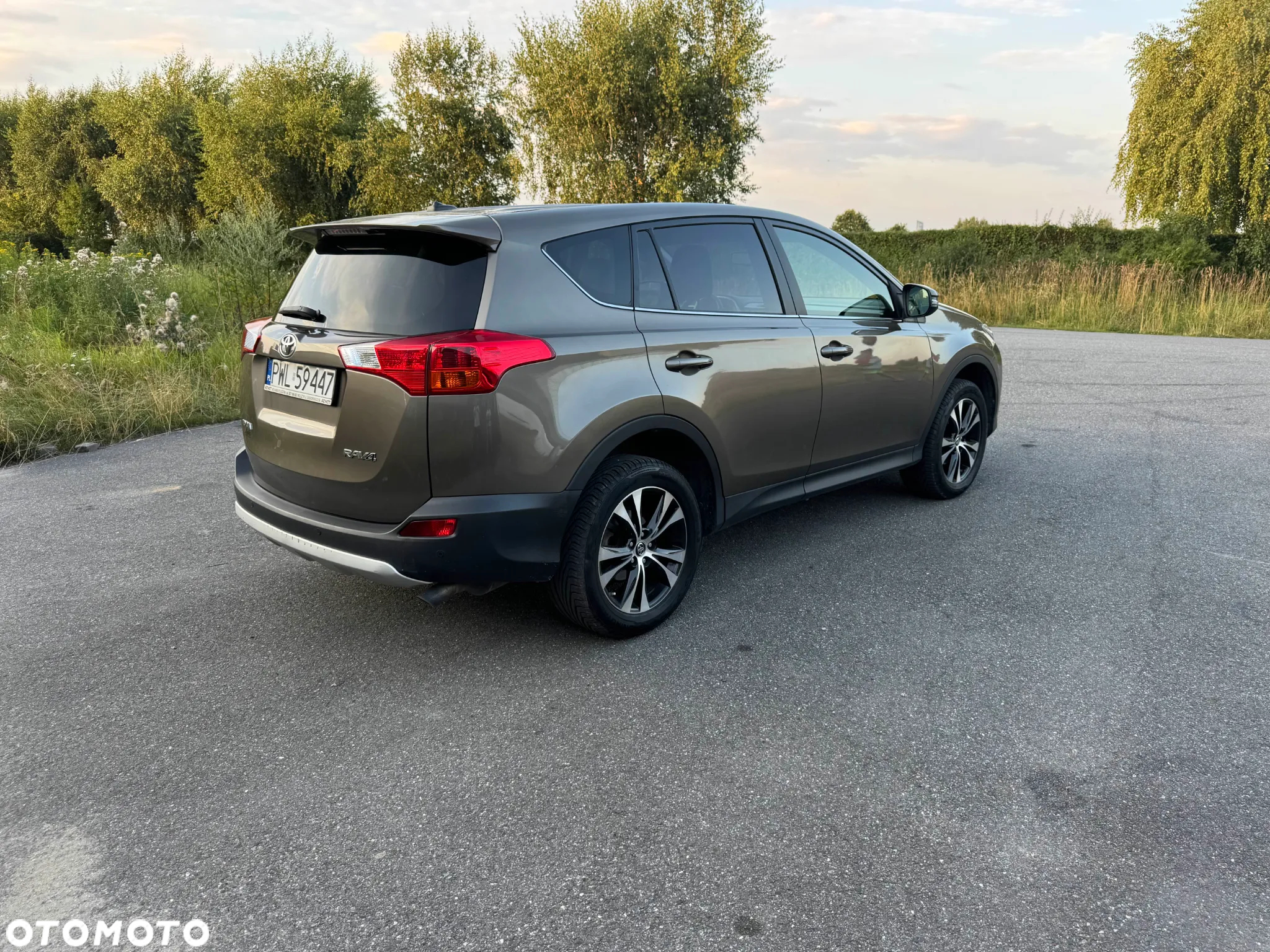 Toyota RAV4 - 4