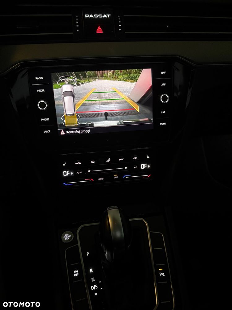 Volkswagen Passat Variant 1.5 TSI OPF DSG Business - 16