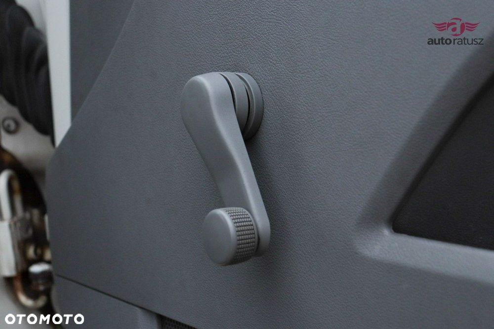 Volkswagen Transporter - 25