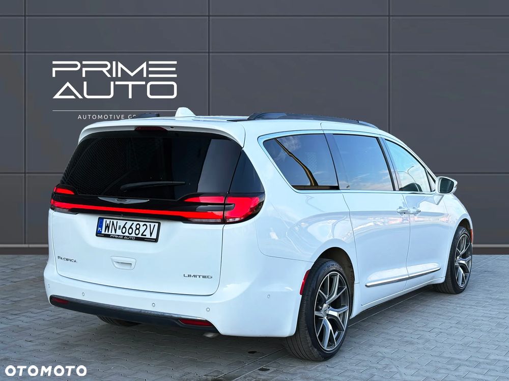 Chrysler Pacifica - 10