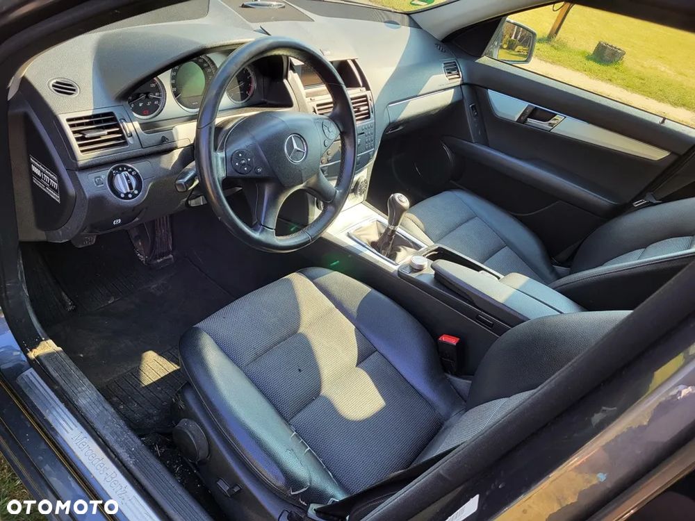 Mercedes-Benz Klasa C 180 BlueEFFICIENCY Avantgarde - 7