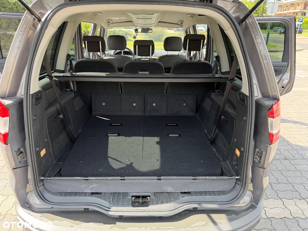 Ford Galaxy - 19