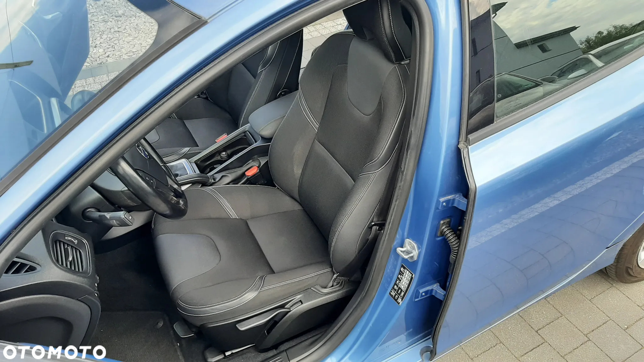 Volvo V40 T4 Momentum - 6
