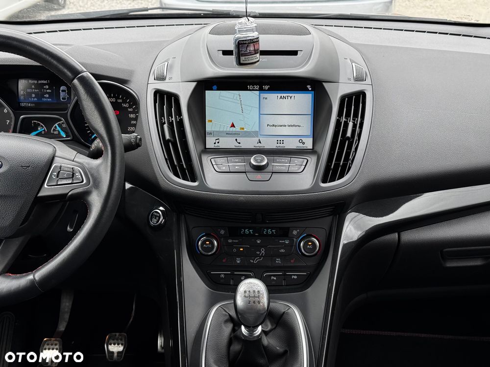 Ford Kuga 1.5 EcoBoost 2x4 ST-Line - 28