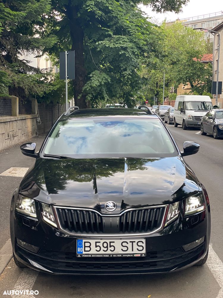 Skoda Octavia 1.6 TDI DSG Style - 2