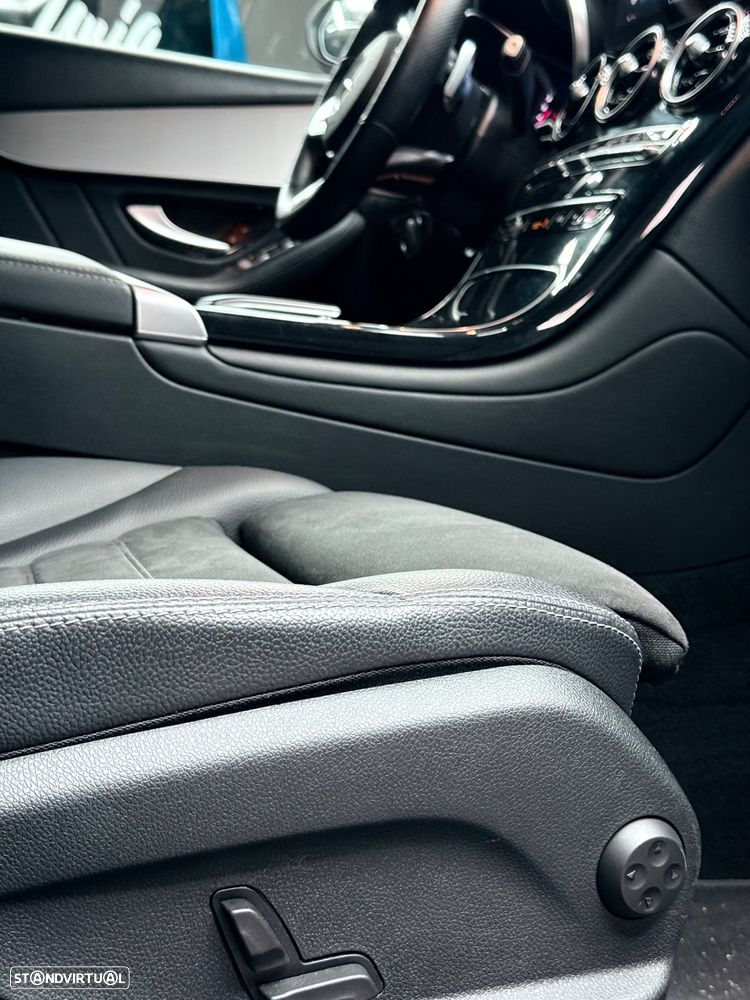 Mercedes-Benz GLC 300 de Coupe 4Matic 9G-TRONIC AMG Line - 25