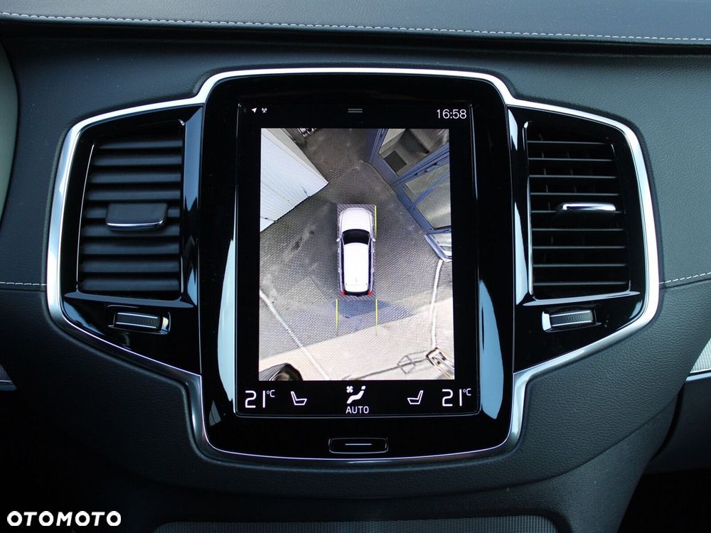 Volvo XC 90 D5 SCR AWD R-Design - 33