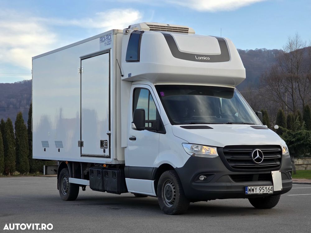 Mercedes-Benz Sprinter - 1
