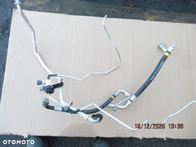 przewody klimatyzacji 1.8 toyota auris ii hybryda - 1