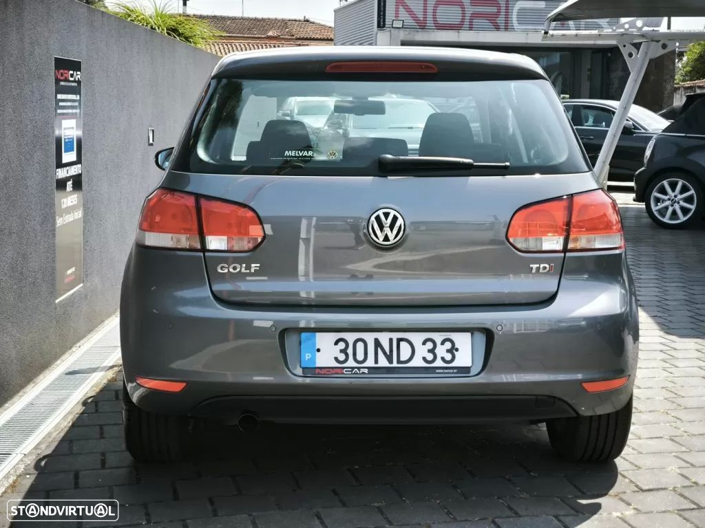VW Golf 1.6 TDi Confortline DSG - 15