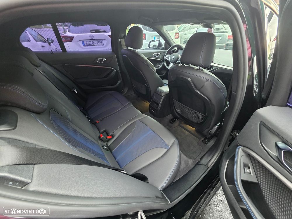BMW 116 d Pack Desportivo M - 19