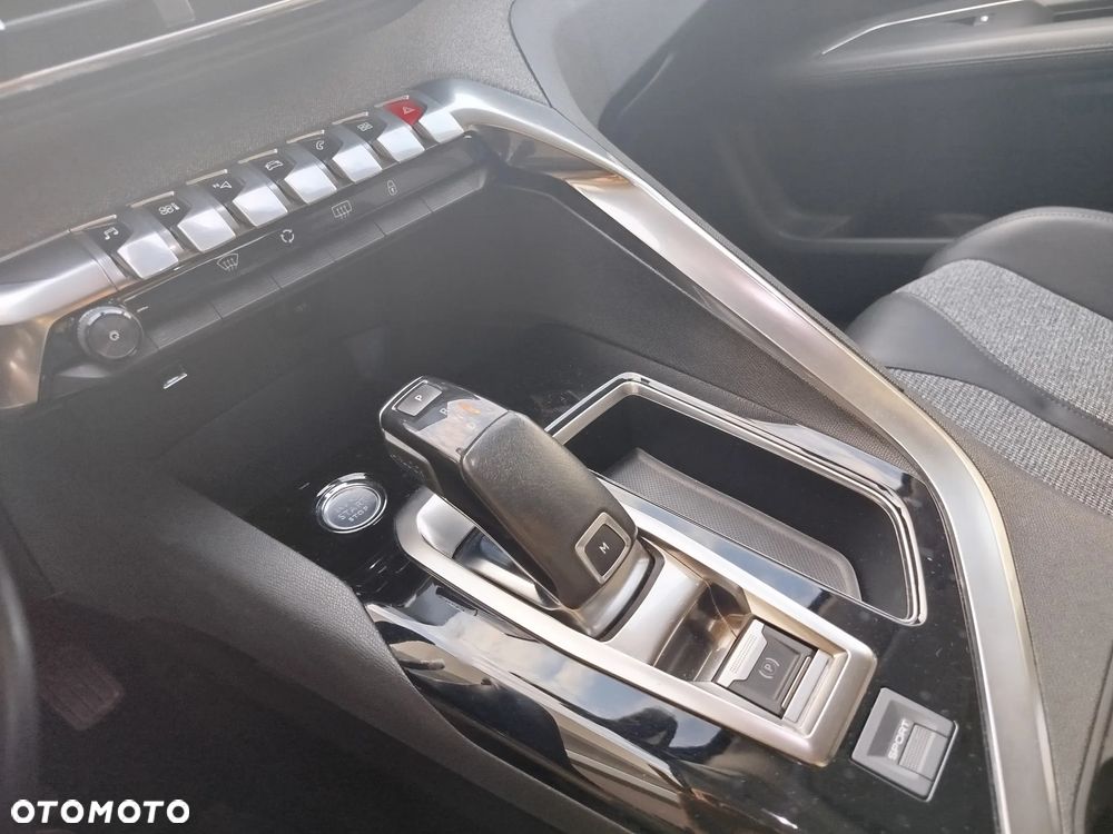 Peugeot 3008 BlueHDi 130 Stop & Start EAT8 Allure Business-Paket - 31