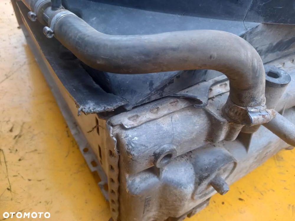 Chłodnica wody AL176362 John Deere 6920 - 8