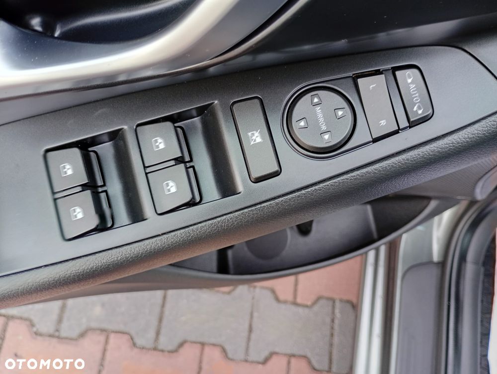 Hyundai i30 1.6 CRDI DCT EDITION 30 - 10