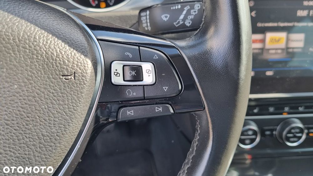 Volkswagen Golf 2.0 TDI (BlueMotion Technology) Comfortline - 17