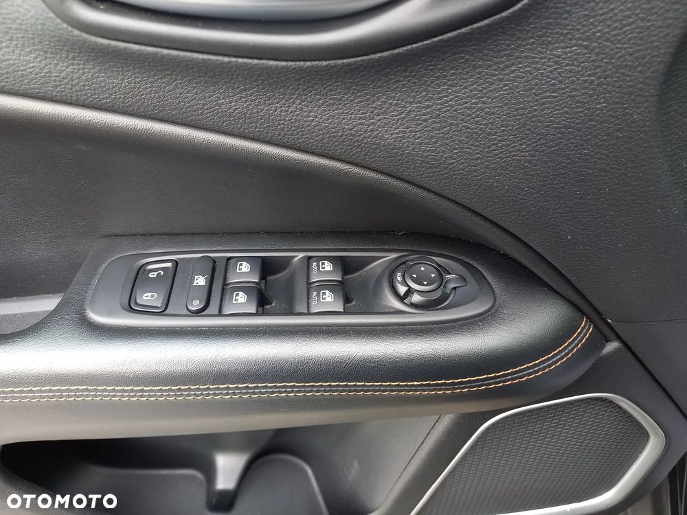 Jeep Compass 1.3 T-GDI I4 Automatik Limited - 32