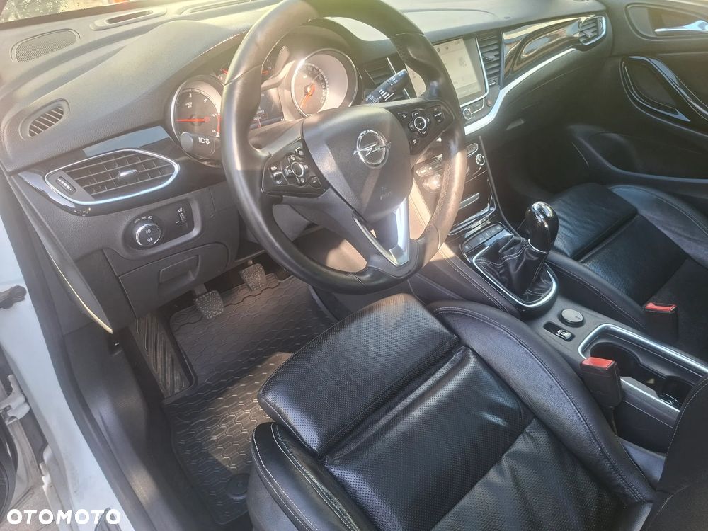 Opel Astra 1.6 CDTI Elite S&S - 16