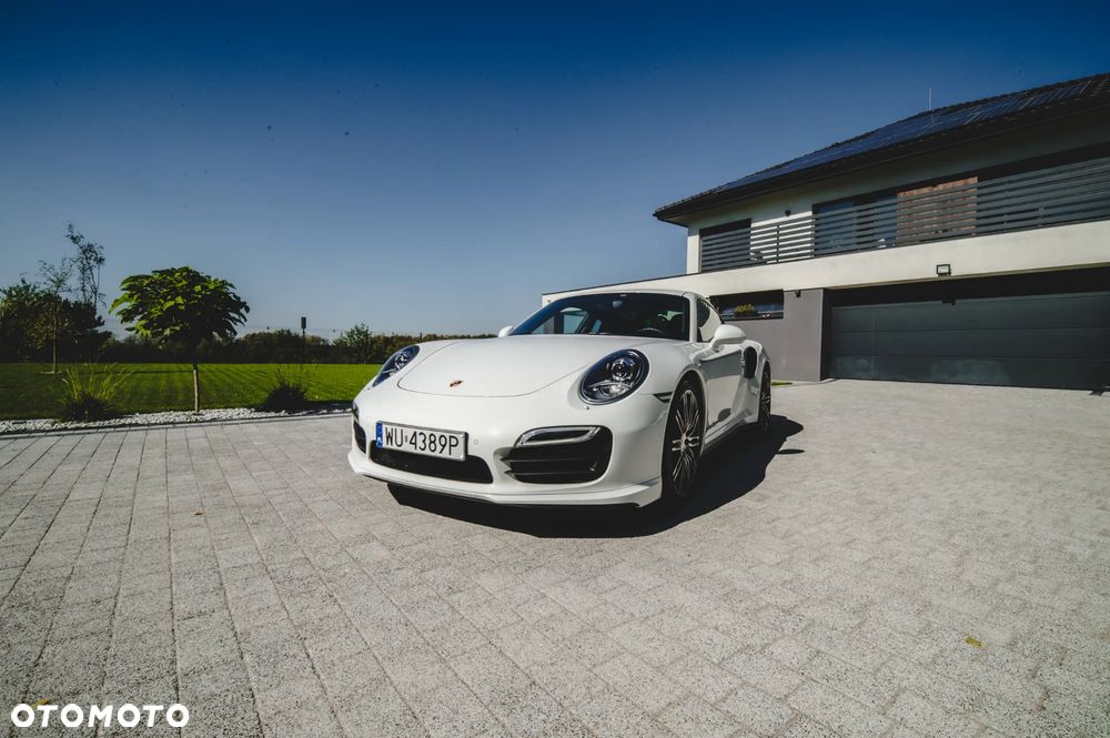 Porsche 911 Turbo - 4