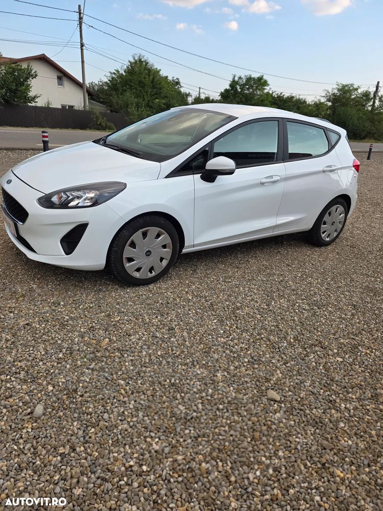 Ford Fiesta - 25