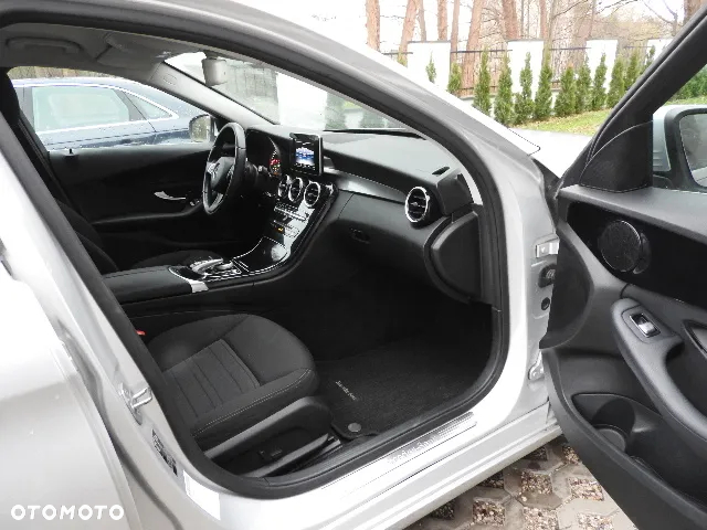 Mercedes-Benz Klasa C 180 (BlueTEC) d 7G-TRONIC - 11