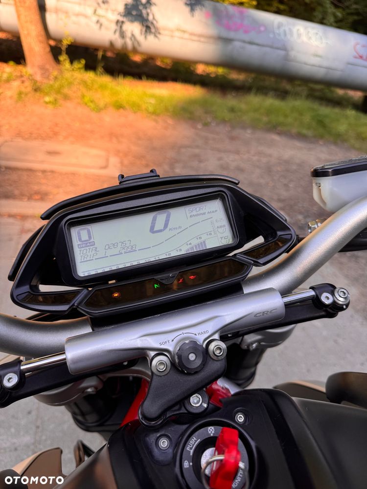 MV AGUSTA Brutale - 5