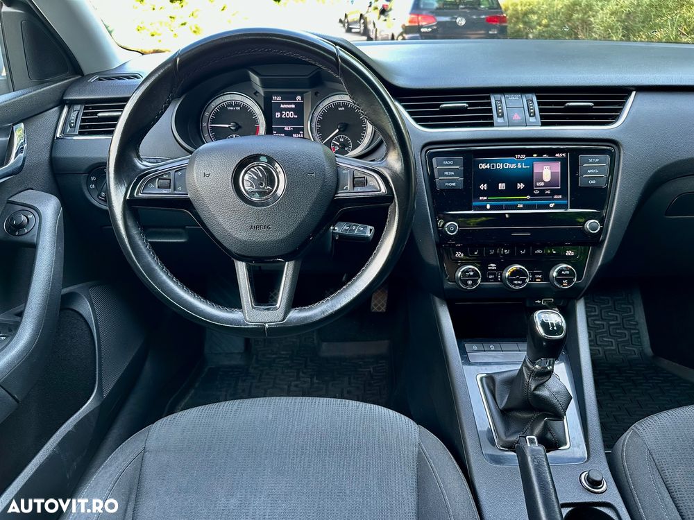 Skoda Octavia 1.6 TDI Ambition - 5